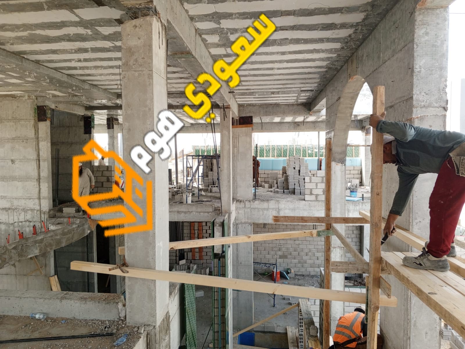 اصلاح الاعمدة الخرسانية المتضررة